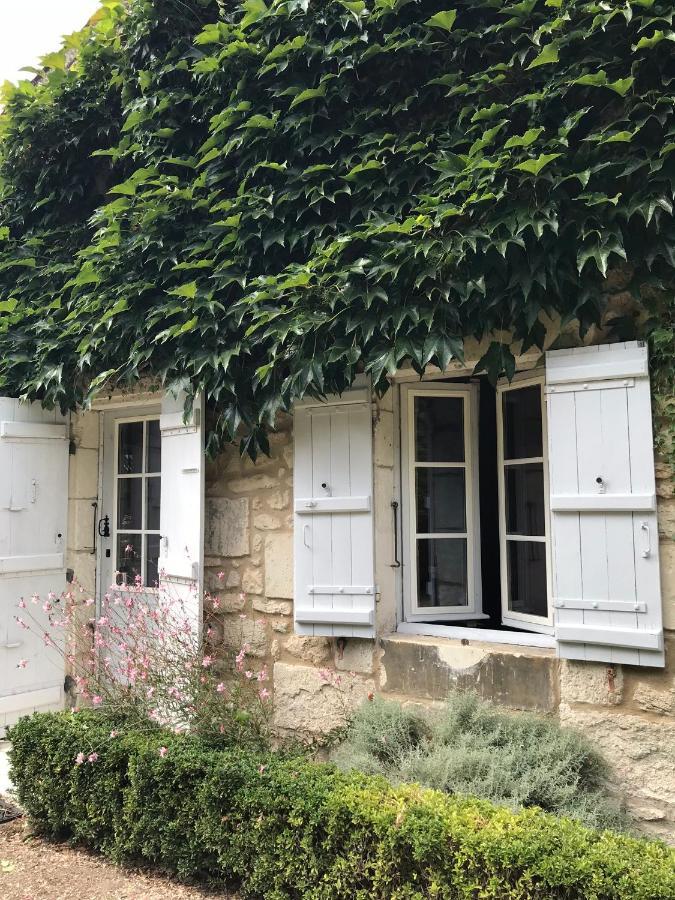 Bed and Breakfast La Laiterie Du Logis Chaniers Exterior foto